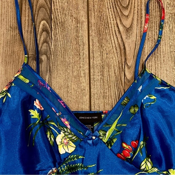 Jones New York Blue with Floral Design Slipdress/Nightgown size large - Picture 5 of 8